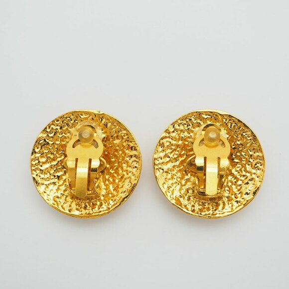 CHANEL Earrings - Picture 3 of 9